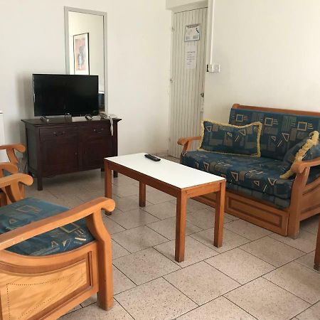 Daphne Hotel Apartments (Adults Only) Paphos Extérieur photo