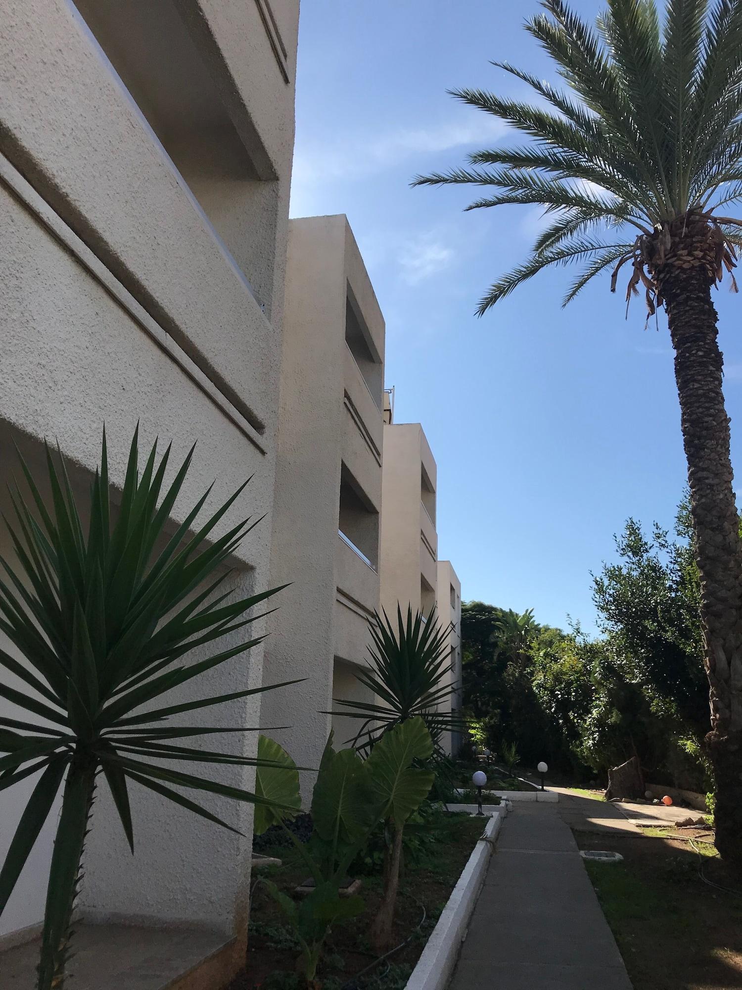 Daphne Hotel Apartments (Adults Only) Paphos Extérieur photo