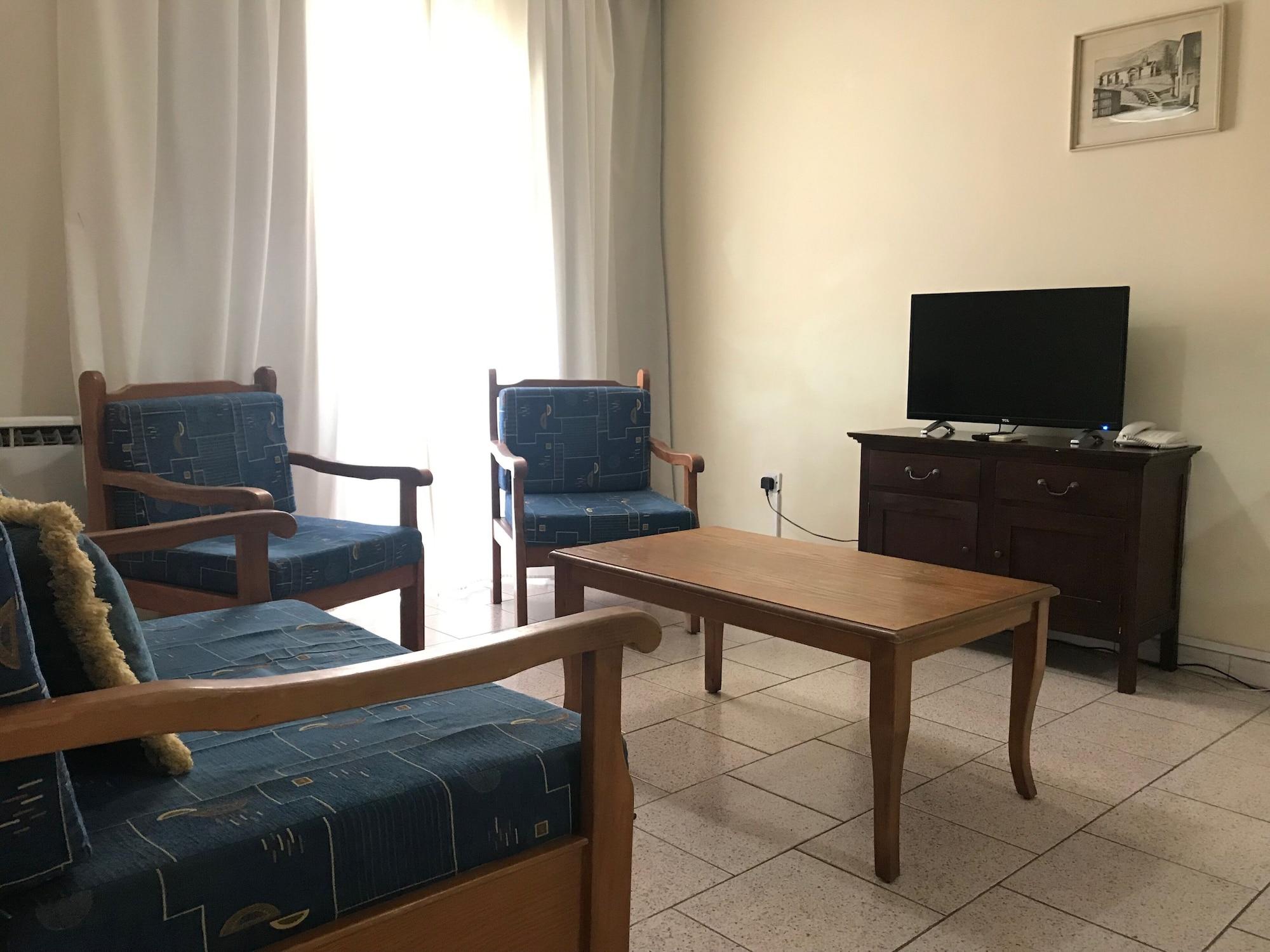 Daphne Hotel Apartments (Adults Only) Paphos Extérieur photo