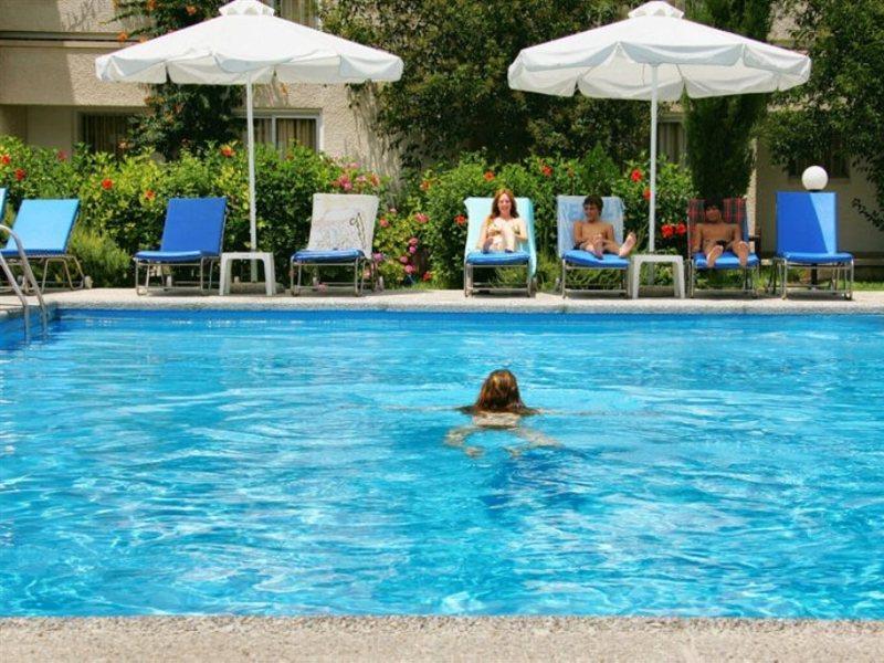 Daphne Hotel Apartments (Adults Only) Paphos Extérieur photo