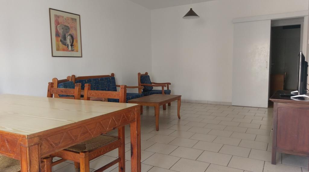 Daphne Hotel Apartments (Adults Only) Paphos Extérieur photo