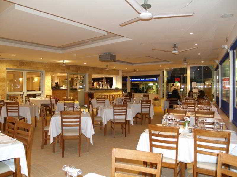Daphne Hotel Apartments (Adults Only) Paphos Extérieur photo