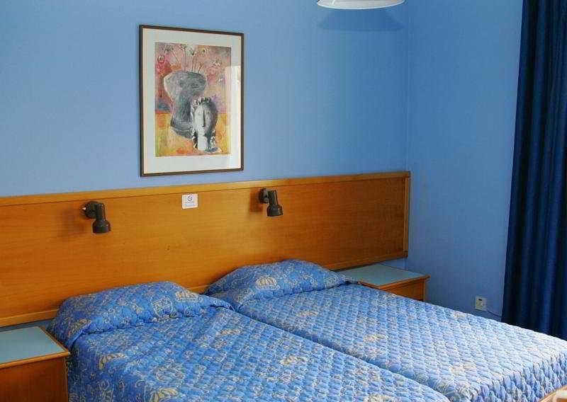 Daphne Hotel Apartments (Adults Only) Paphos Extérieur photo