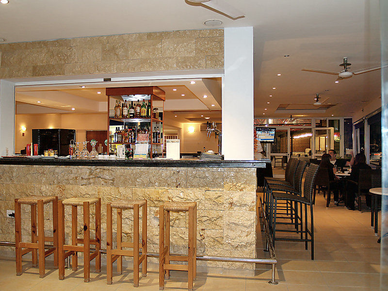 Daphne Hotel Apartments (Adults Only) Paphos Extérieur photo